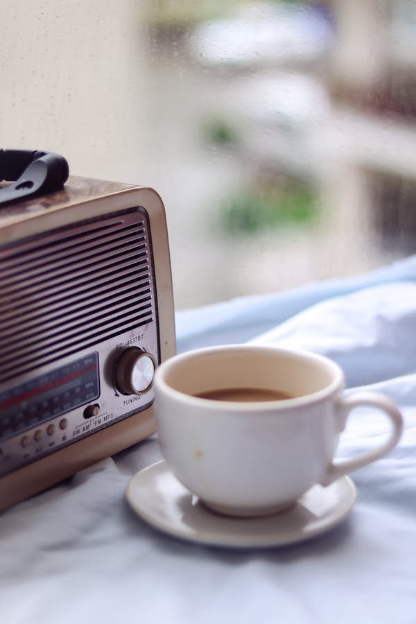 Radio révéil fille : des alarmes enchantées pour vos matins!